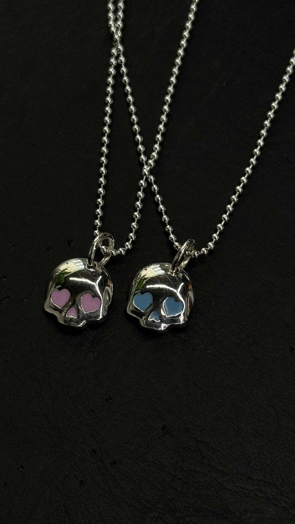 Sskuahlly Hearts Micro Pendant Necklace
